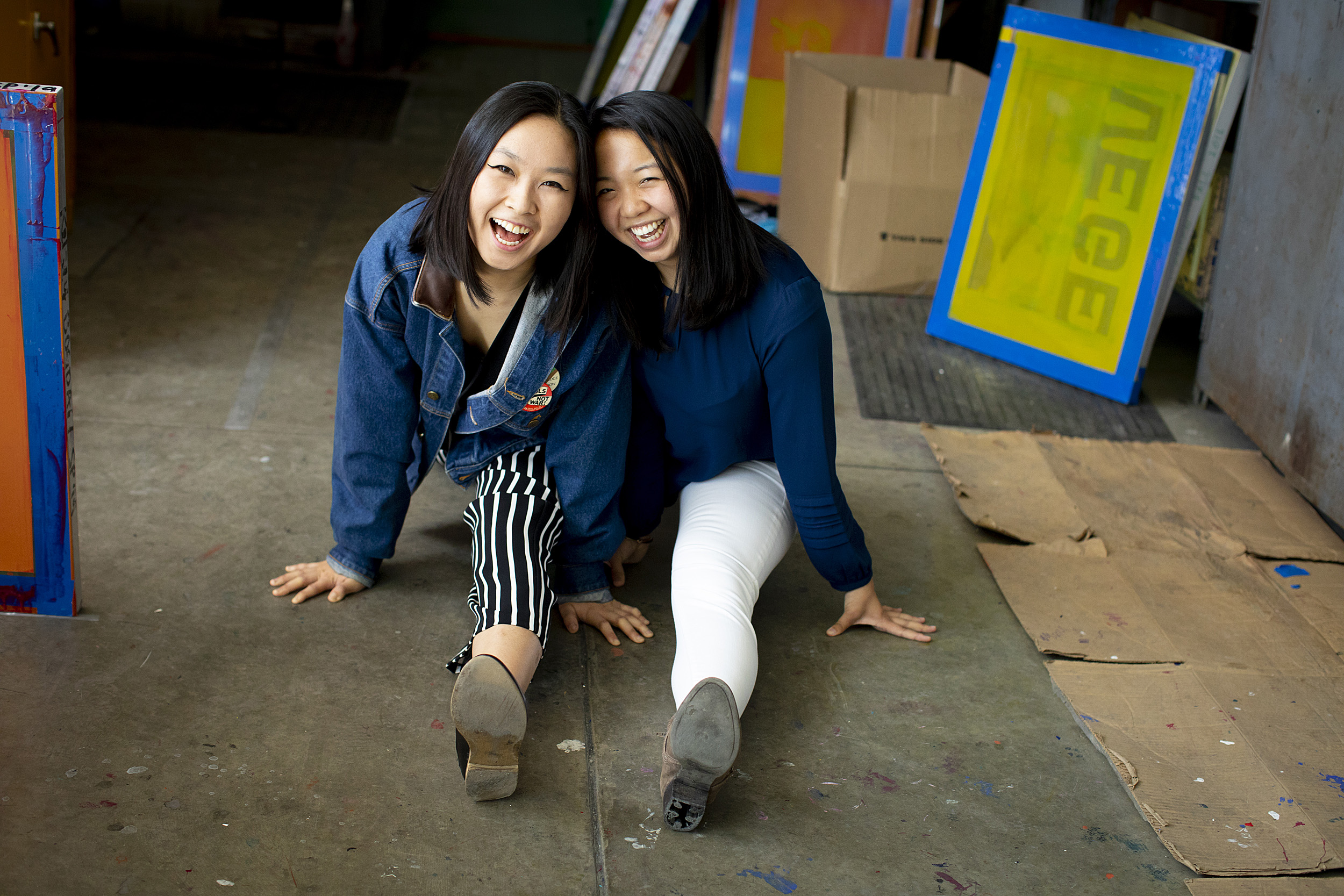 The two Zhangs doing a split