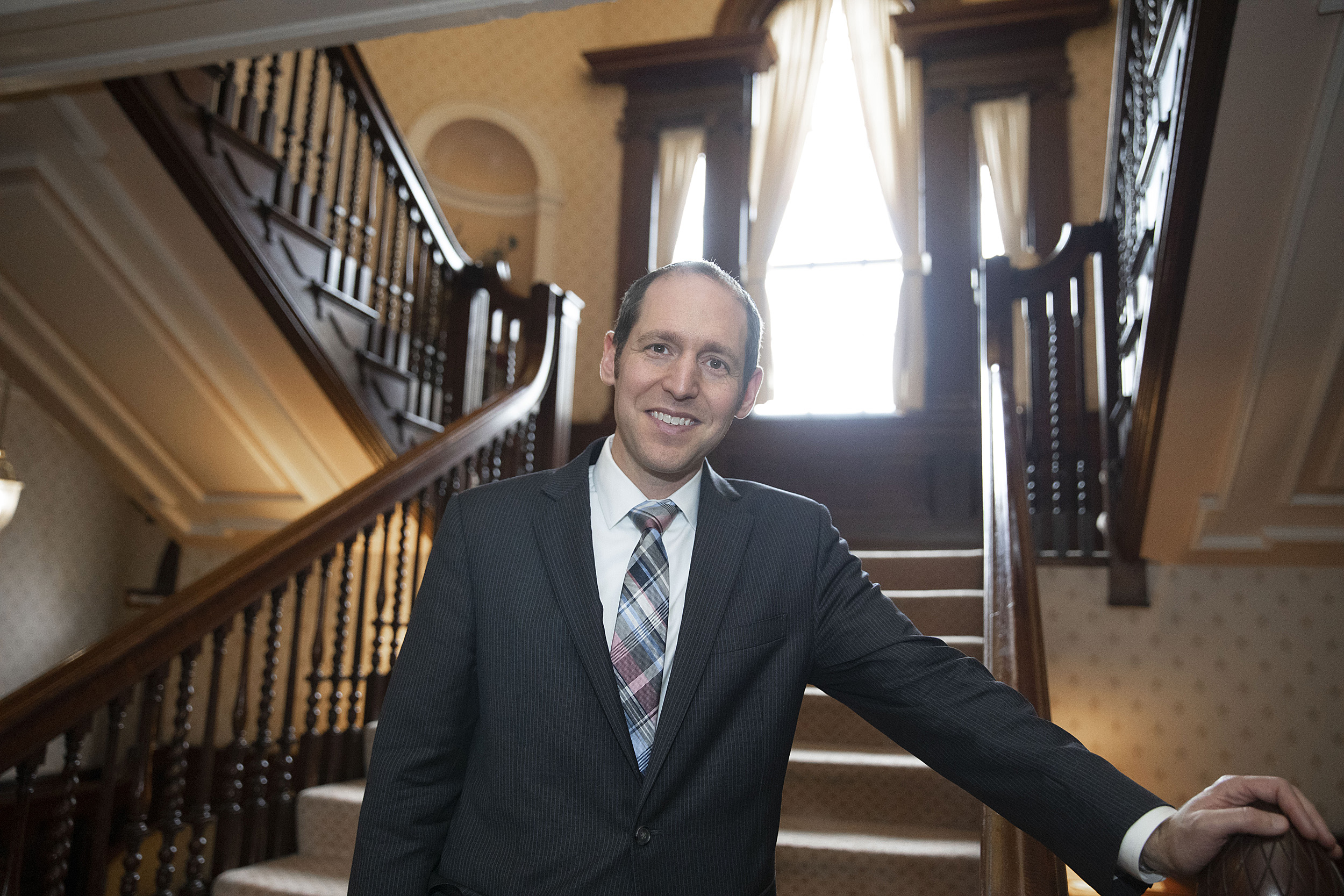 David Rosmarin on a staircase