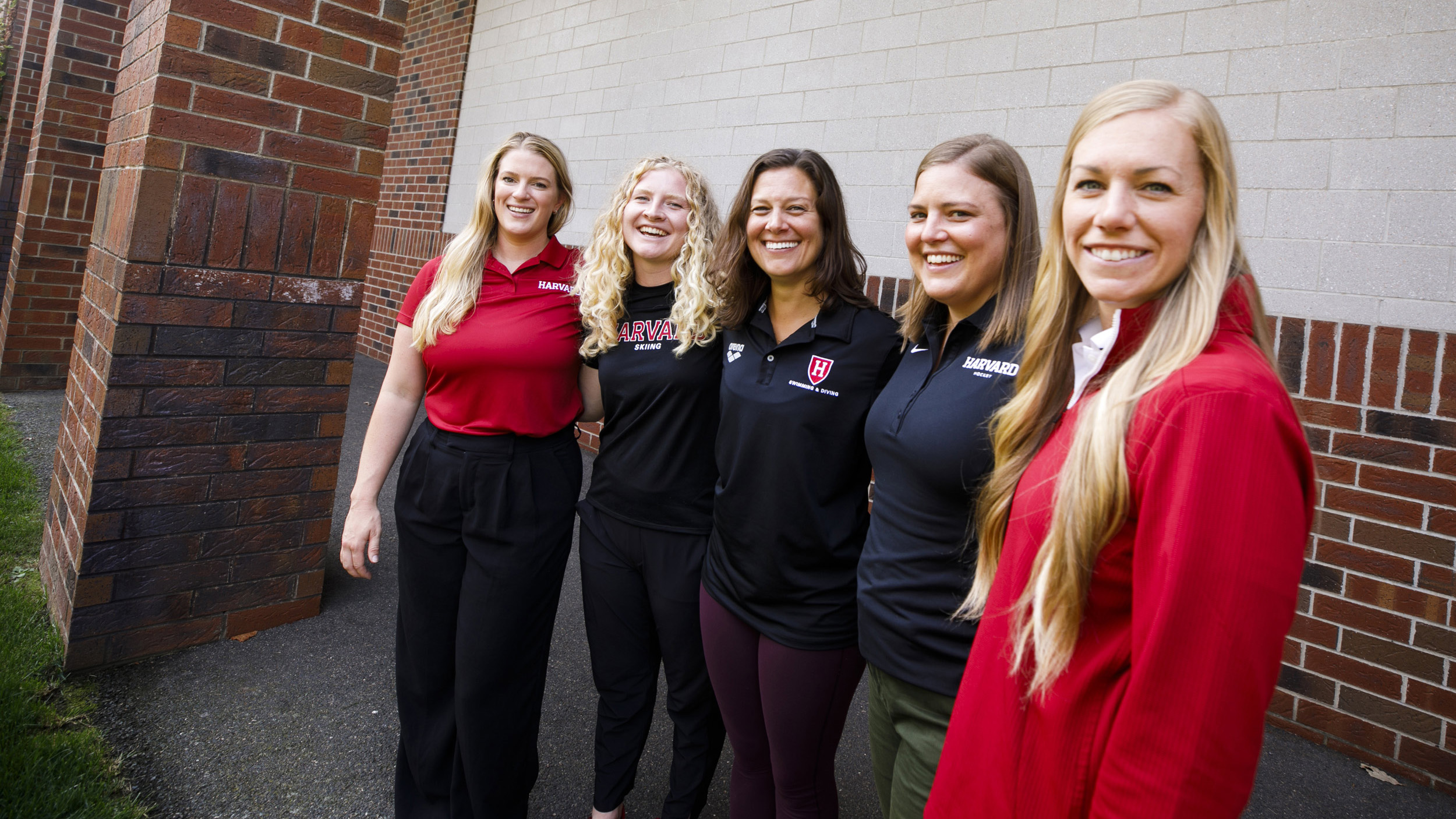 Coaches Claire Ochal, Sam Benzing, Amanda Kulik, Laura Bellamy, and Jenny Rohn.