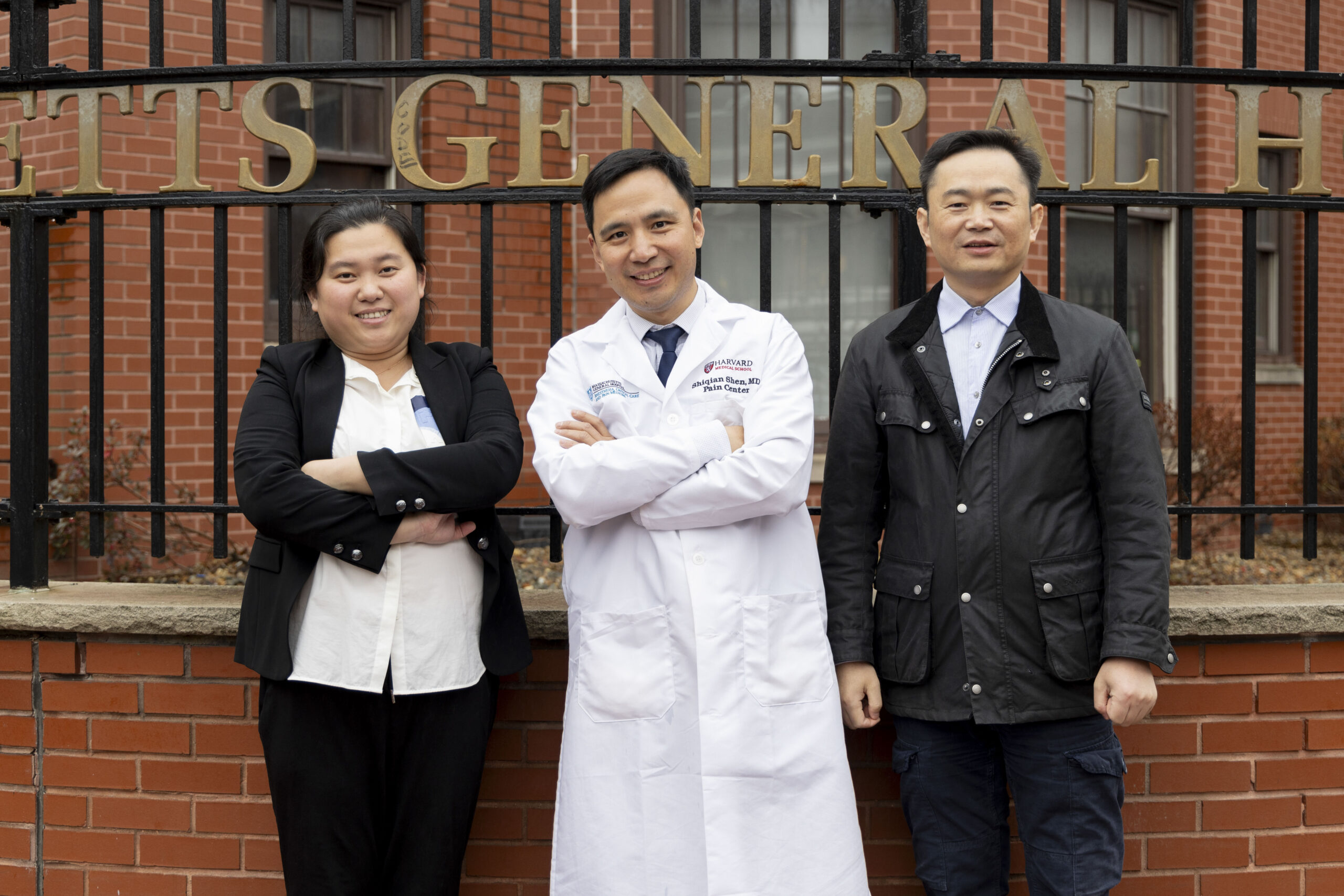 Liuyue Yang (left), Shiqian Shen, and Weihua Ding/