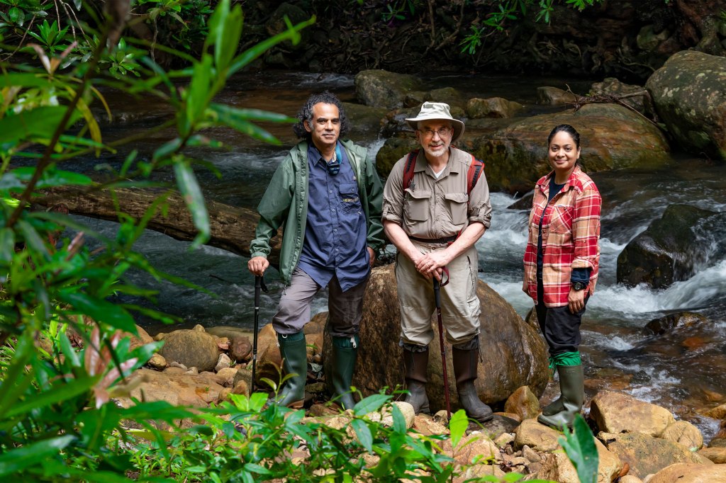 Sathyabhama Das Biju (from left), James Hanken, Harvard’s Alexander Agassiz Professor of Zoology, and Sonali Garg.