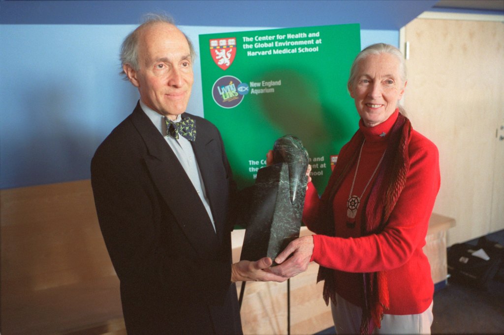 Jane Goodall receives the 2003 Global Environmental Citizen Award from Eric Chivian, who was the director of the Center for Health and the Global Environment.