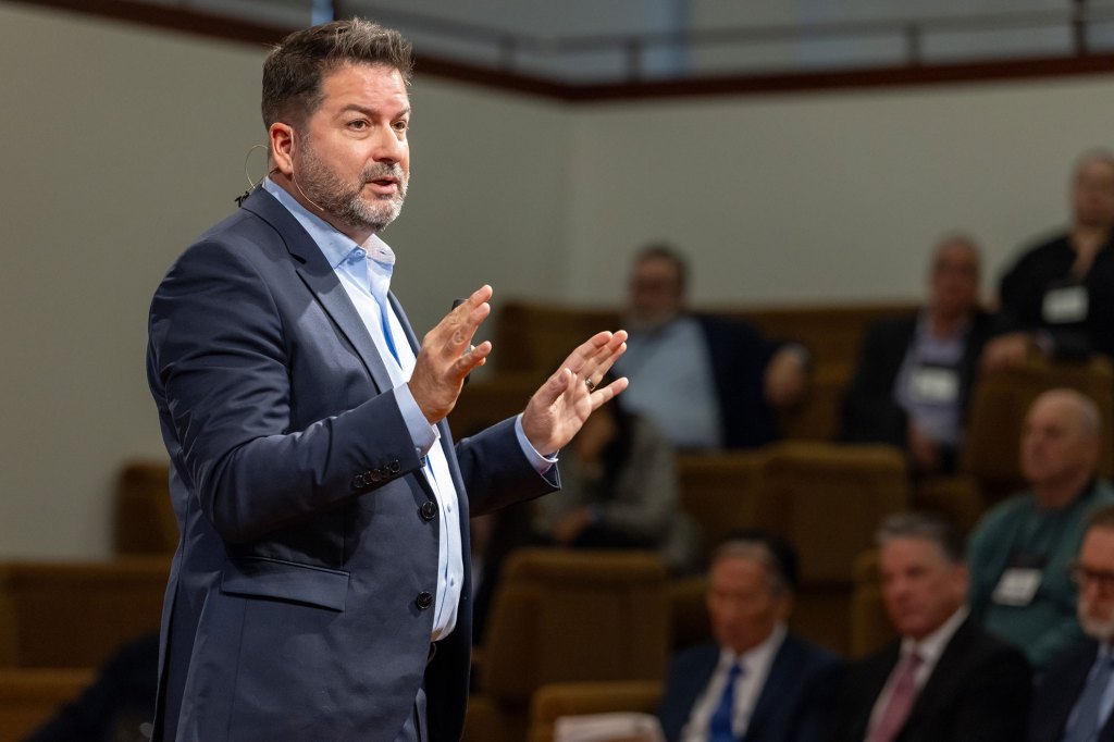 Jeff Olivet speaking at Harvard.