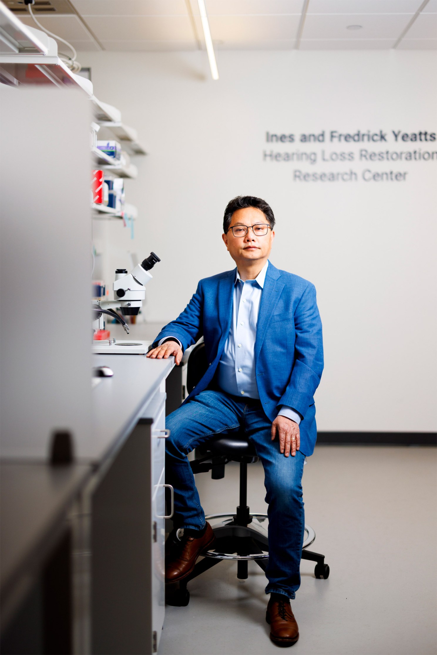 Zheng-Yi Chen in. his lab.